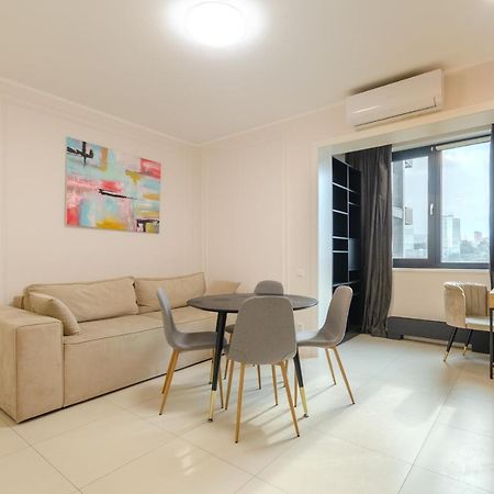 Petrovdom Apartments 13-141 In Rc New York Concept House, 74 Antonovycha Street 키예프 외부 사진