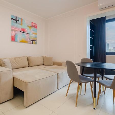 Petrovdom Apartments 13-141 In Rc New York Concept House, 74 Antonovycha Street 키예프 외부 사진