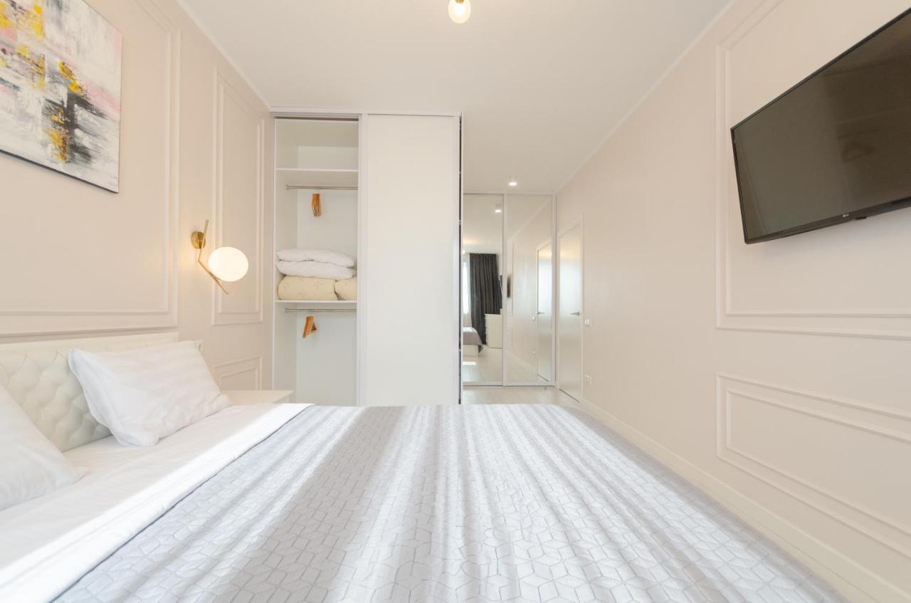 Petrovdom Apartments 13-141 In Rc New York Concept House, 74 Antonovycha Street 키예프 외부 사진