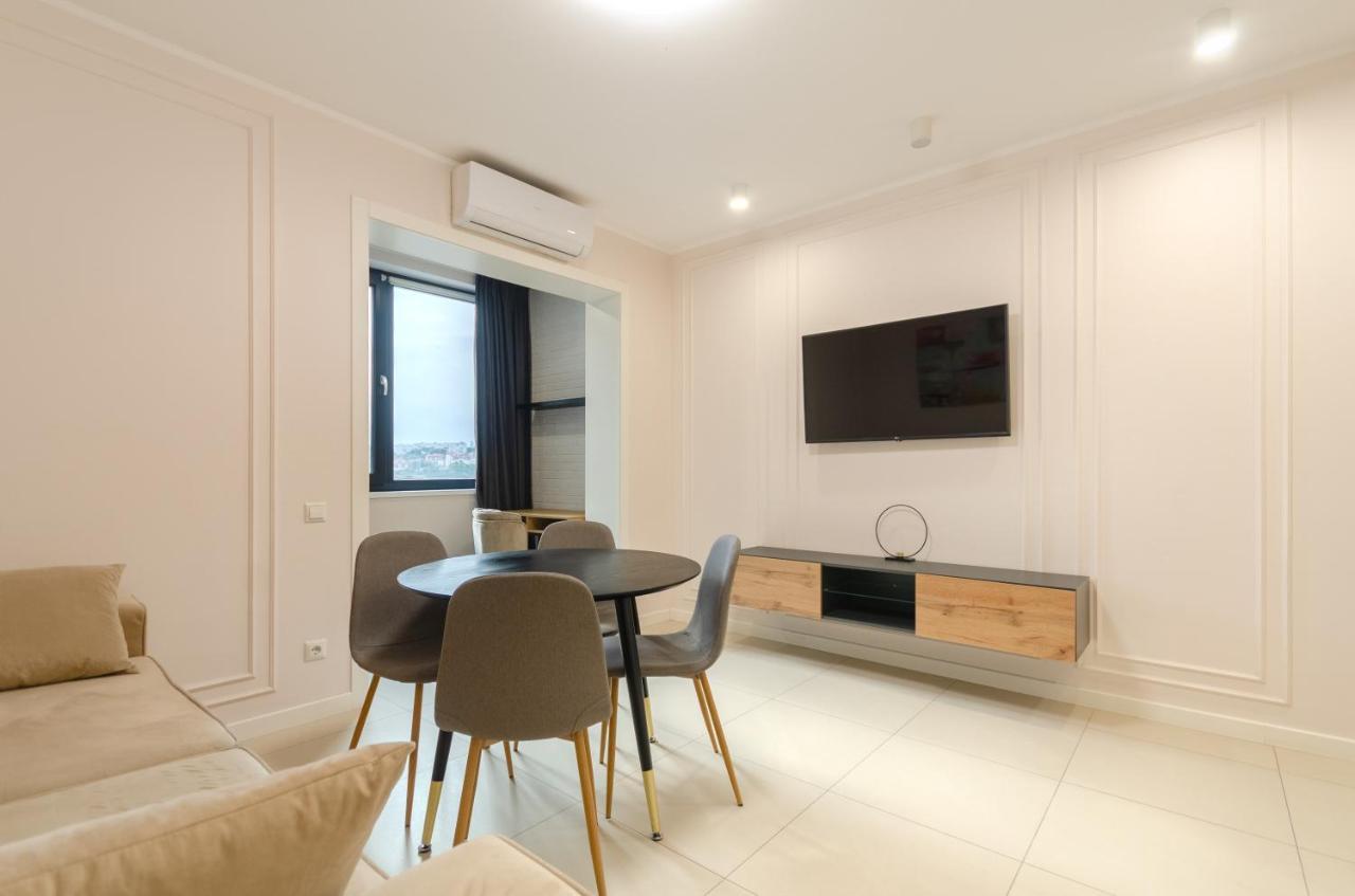 Petrovdom Apartments 13-141 In Rc New York Concept House, 74 Antonovycha Street 키예프 외부 사진